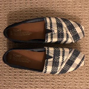 TOMS Denim Pattern Classics (7.5)